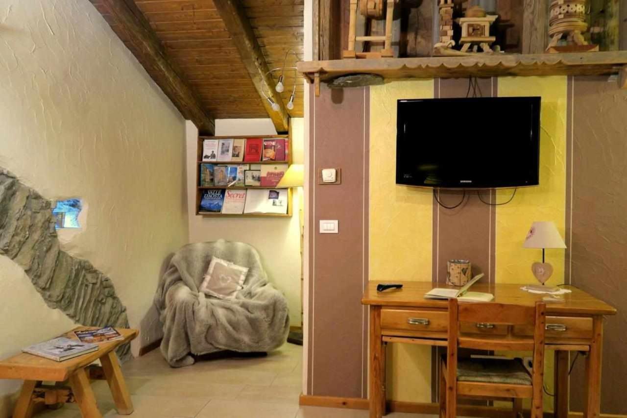 Romantica Suite Con Vasca Idromassaggio Aosta Eksteriør bilde